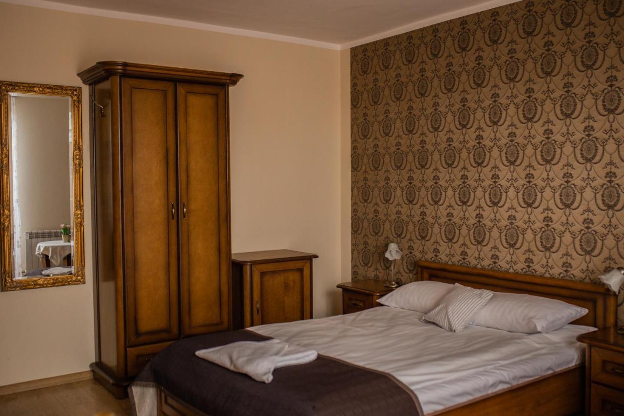 Hotel Przedzamcze Dzialdowo Exterior photo